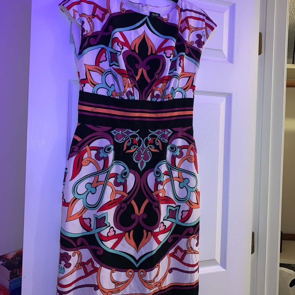 Nicole brand. Size 6